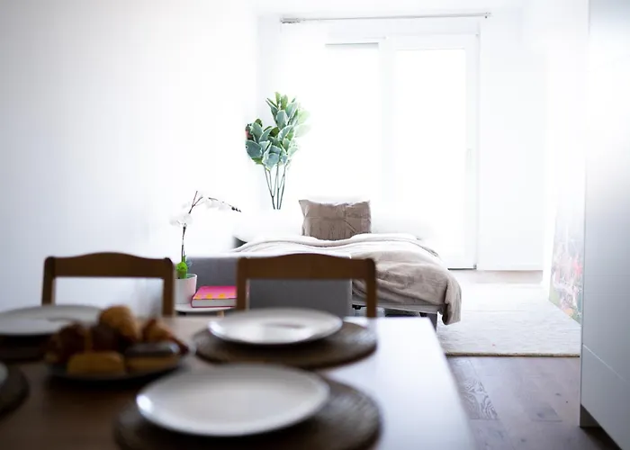 דירה Modern Design With Balcony & Free Parking - Long Term וינה